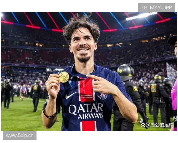 维蒂尼亚:巴黎中场重建核心地位提升解析 维蒂尼亚:巴黎中场重建核心地位提升解析