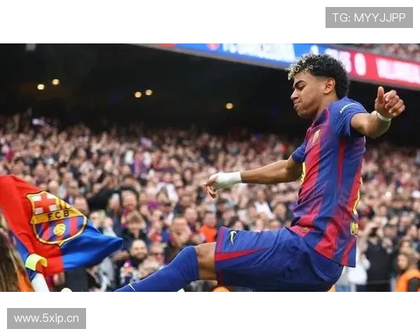 强强对话又崩了？巴萨表面硬刚，实则漏洞藏不住了