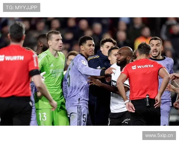 瓦伦西亚高层决策争议持续发酵,已对球队赛季竞争格局带来变化