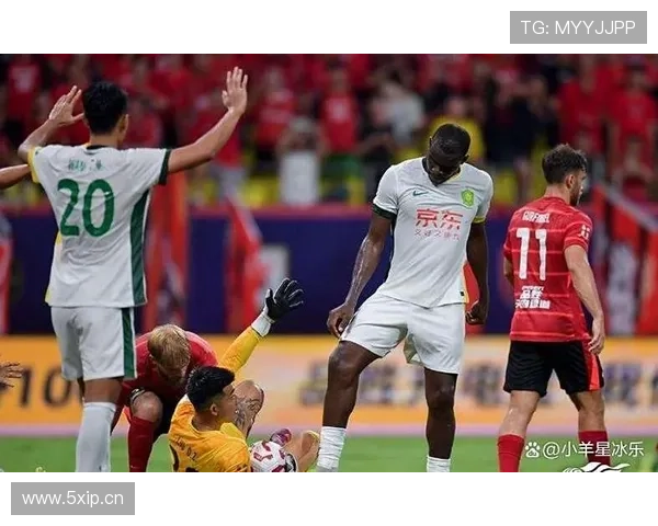 球队表面稳如泰山,阵容老化问题已逐步反映在近期表现中 球队表面稳如泰山,阵容老化问题已逐步反映在近期表现中