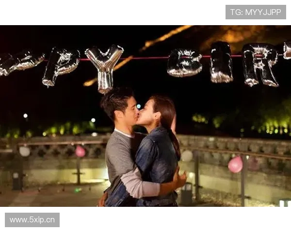 田亮家里泳池开趴，连保姆都穿得像明星，这日子咋那么奢侈啊？